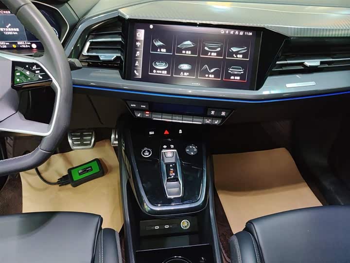 Фото 13 - Audi Q4 e-tron