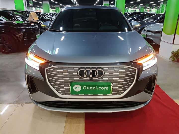 Фото 3 - Audi Q4 e-tron