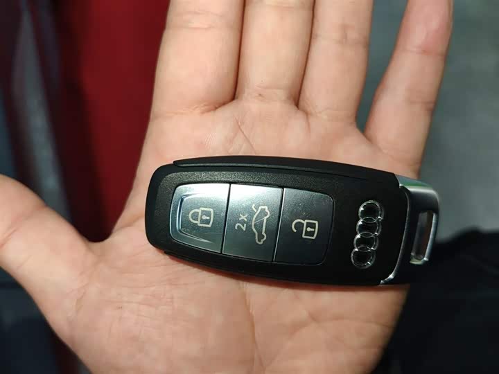 Фото 9 - Audi Q4 e-tron