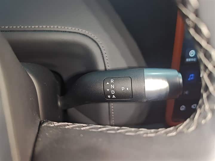 Фото 14 - LiXiang L9