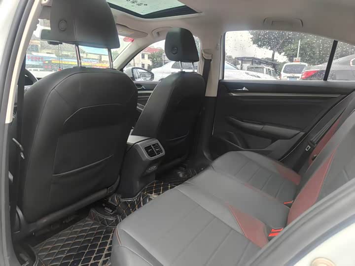 Фото 9 - Volkswagen Bora