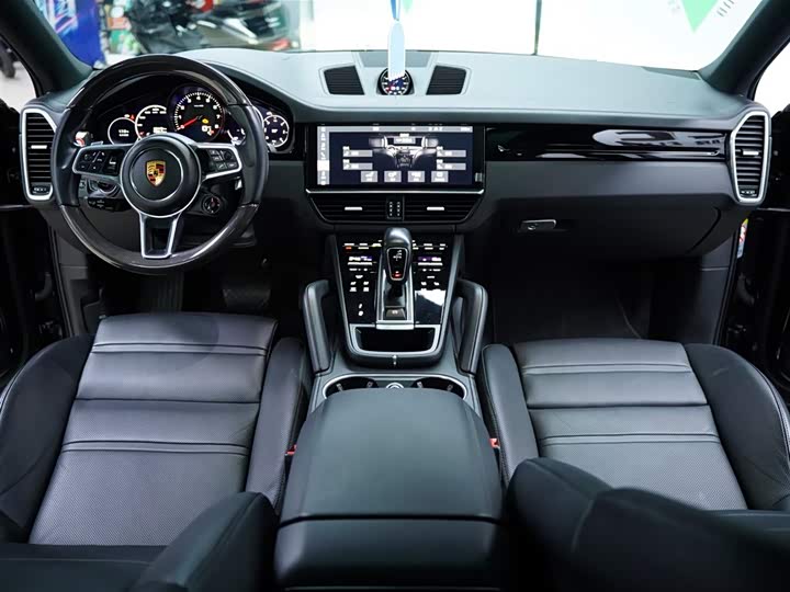 Фото 52 - Porsche Cayenne