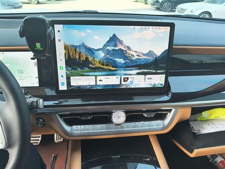 Фото 6 - Tank 500 Hybrid