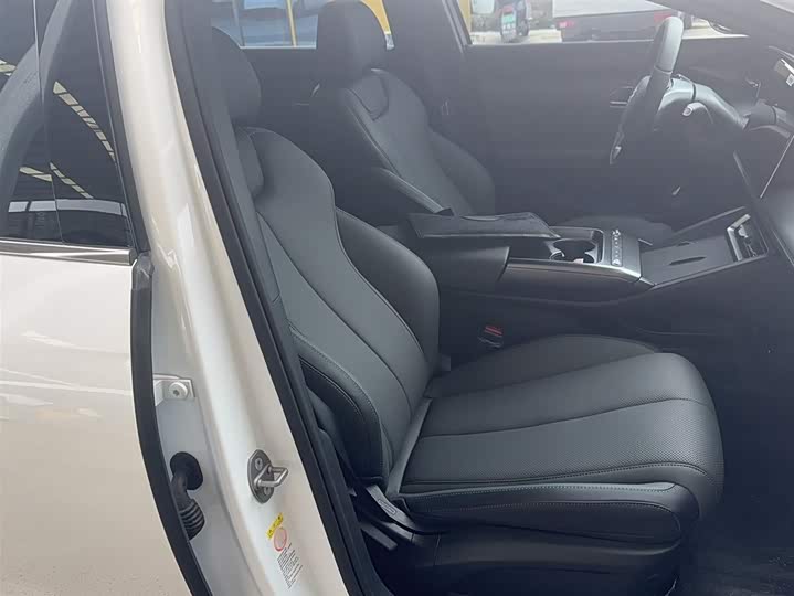 Фото 3 - BYD Qin L