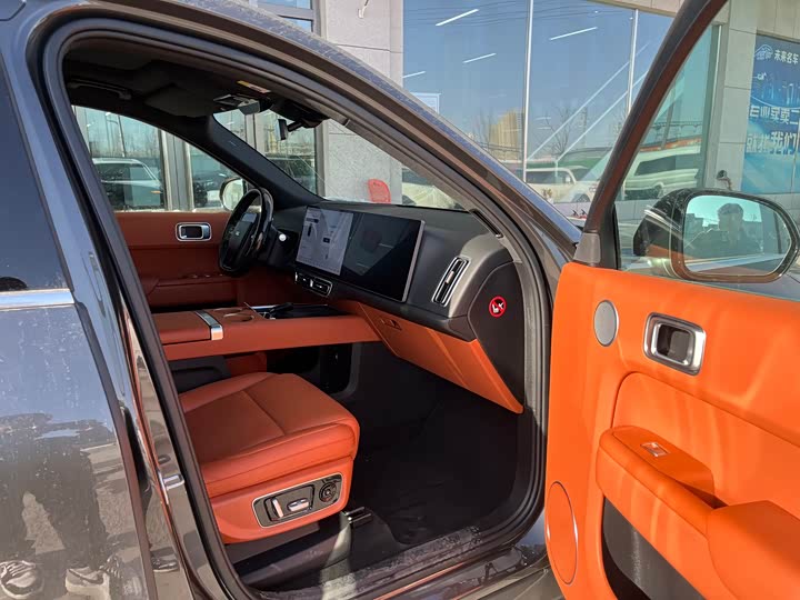 Фото 6 - LiXiang L8