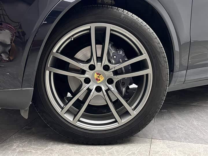 Фото 20 - Porsche Cayenne