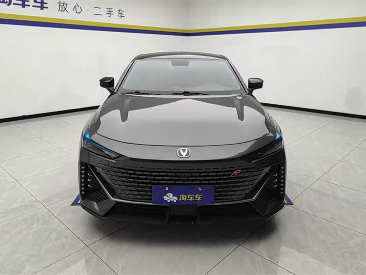 Фото 2 - Changan UNI-V