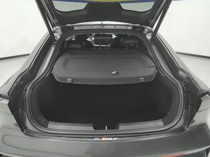 Фото 4 - Changan UNI-V