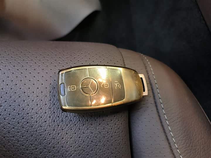 Фото 9 - Mercedes-Benz GLE-Class