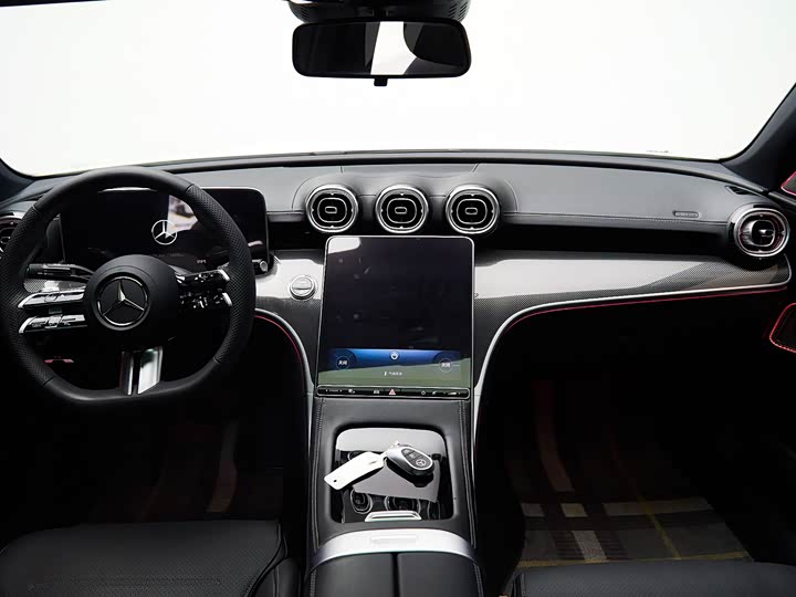 Фото 11 - Mercedes-Benz C-Class