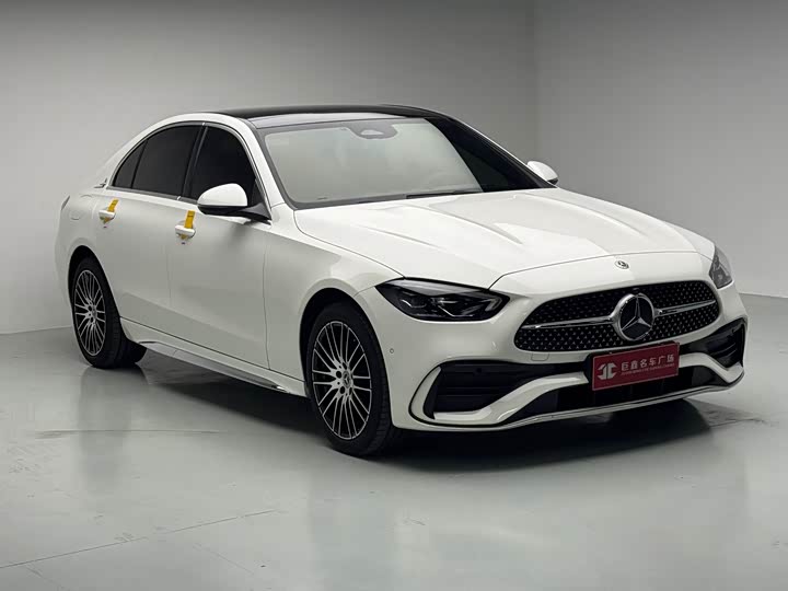 Фото 4 - Mercedes-Benz C-Class