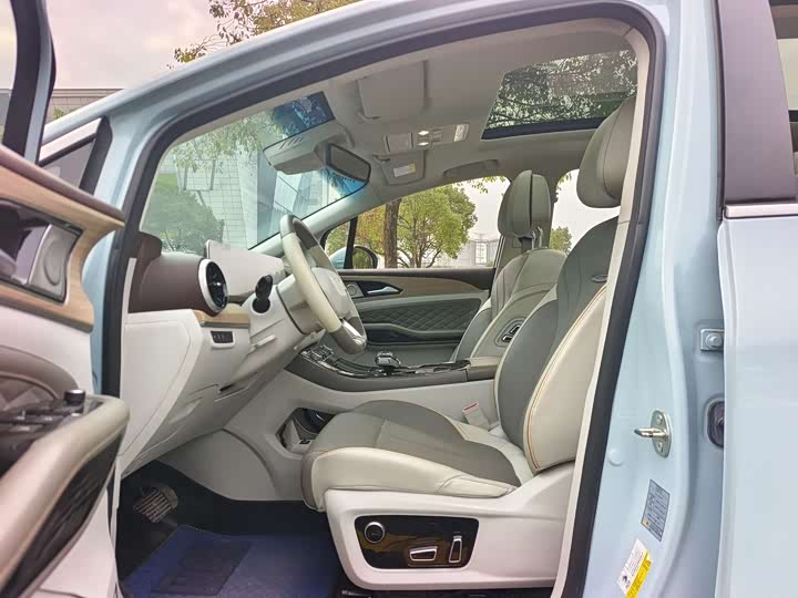 Фото 4 - Dongfeng Forthing Yacht