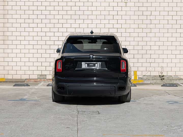 Фото 5 - Rolls-Royce Cullinan