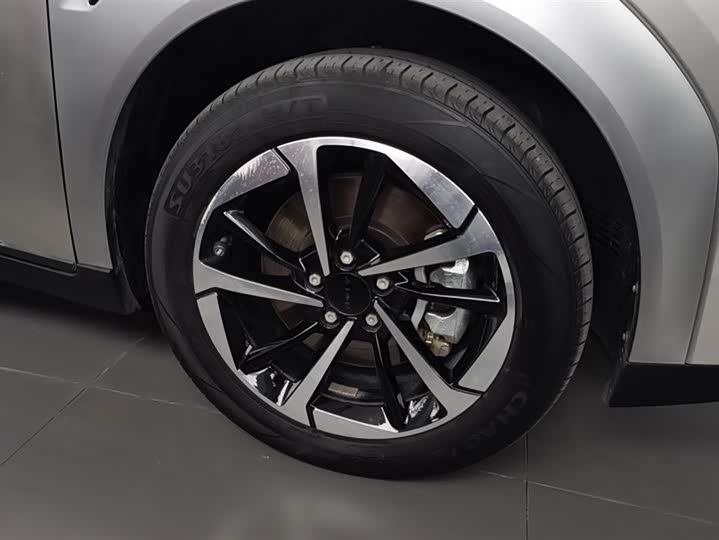 Фото 6 - GAC Aion Y