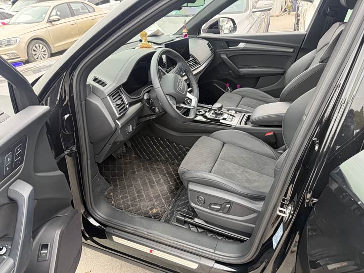 Фото 3 - Audi Q5L Sportback