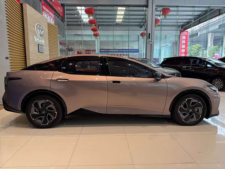 Фото 5 - Toyota bZ3