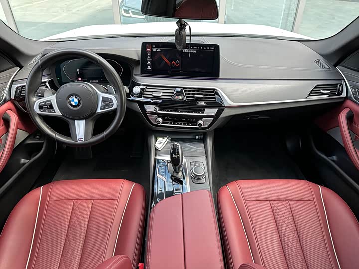 Фото 10 - BMW 5 Series