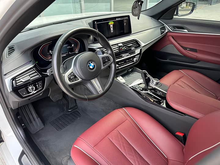 Фото 6 - BMW 5 Series