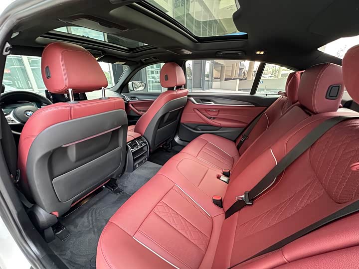 Фото 8 - BMW 5 Series