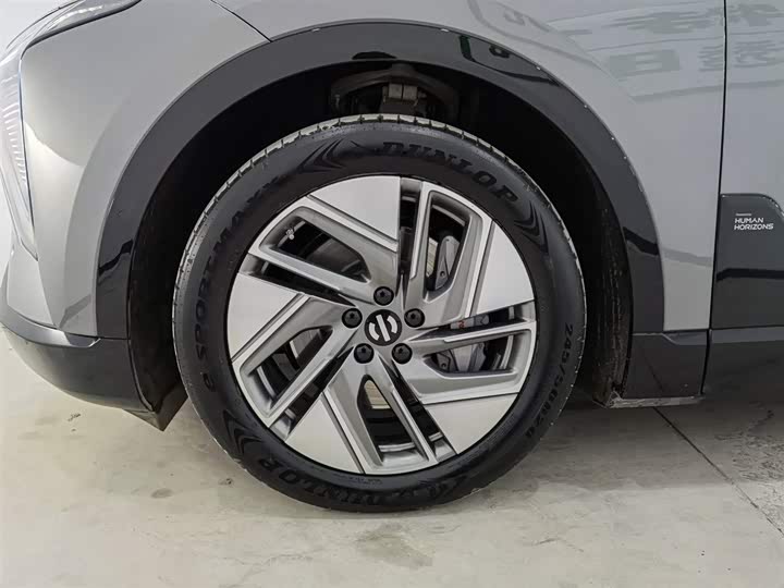 Фото 17 - HiPhi Y