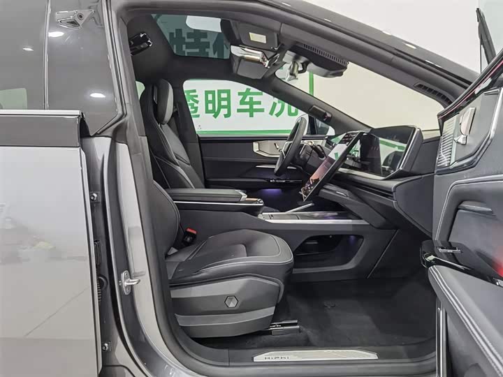 Фото 23 - HiPhi Y