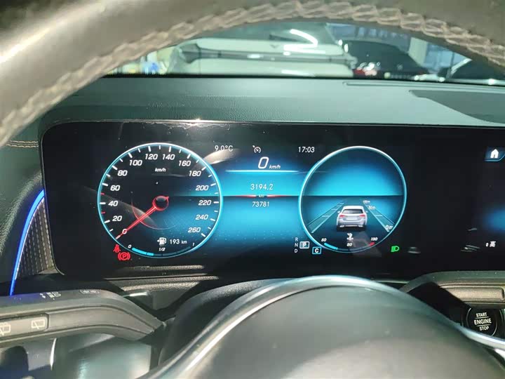 Фото 4 - Mercedes-Benz GLB-Class