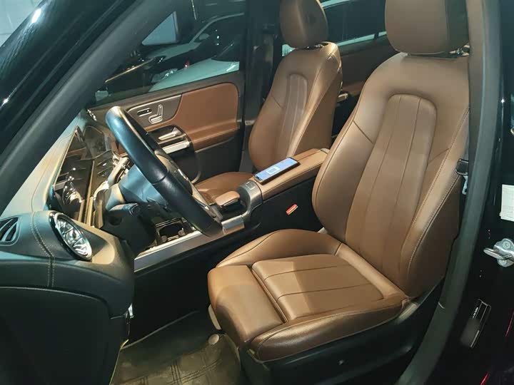 Фото 7 - Mercedes-Benz GLB-Class