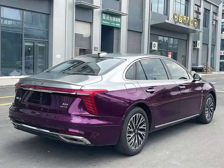 Фото 12 - Hongqi H5