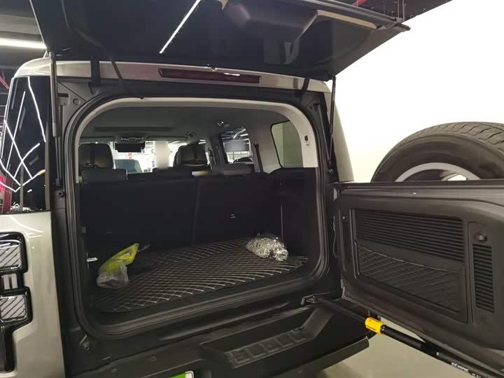 Фото 19 - BAIC Beijing BJ40 Hybrid