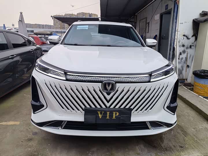 Фото 2 - Changan CS75 Plus