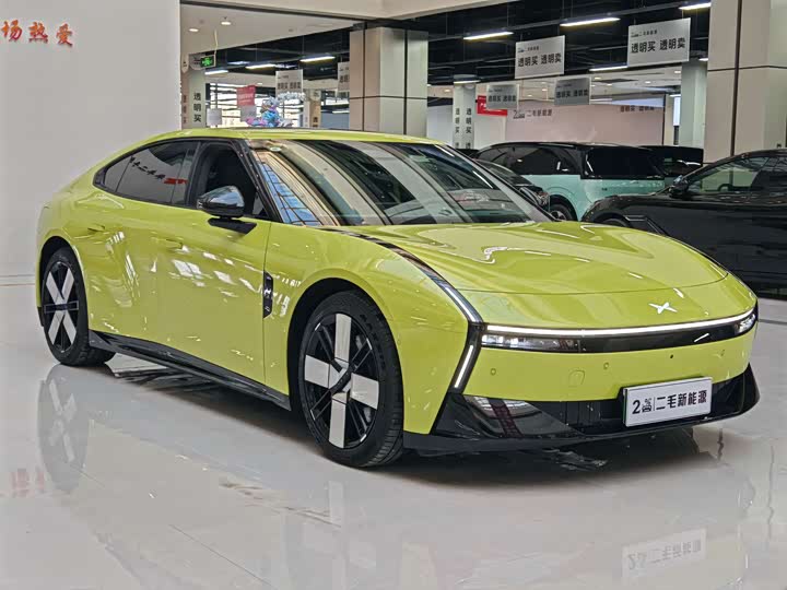 Фото 3 - XPeng P7