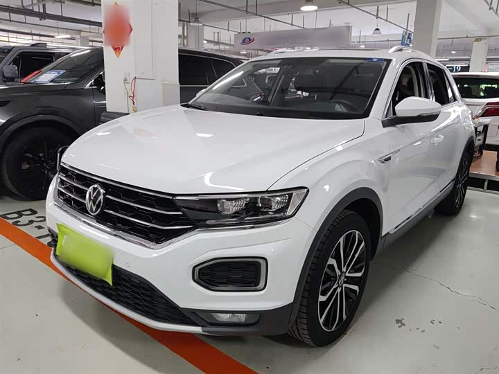 Фото 2 - Volkswagen T-Roc