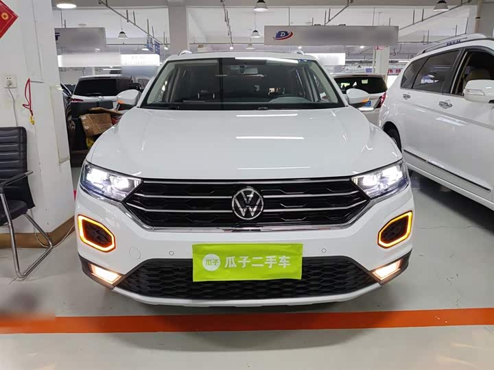 Фото 3 - Volkswagen T-Roc