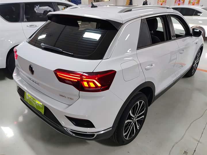 Фото 7 - Volkswagen T-Roc