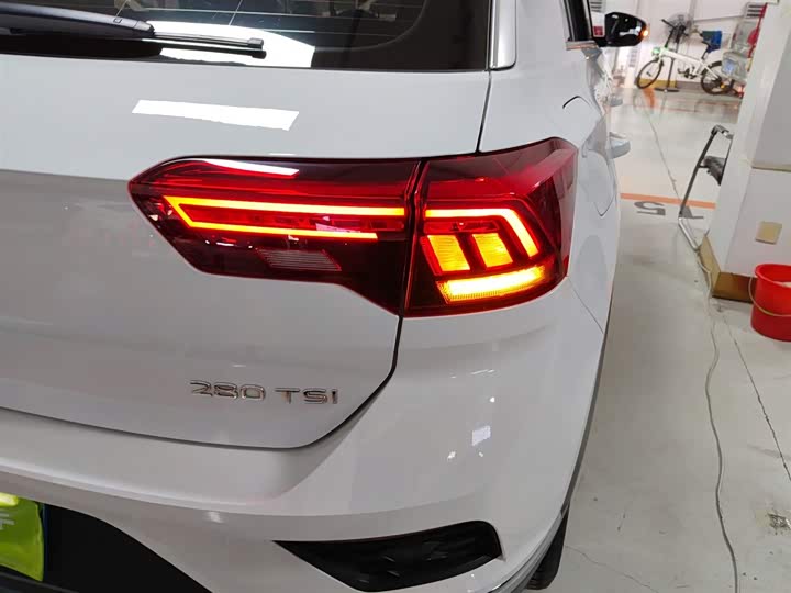 Фото 8 - Volkswagen T-Roc