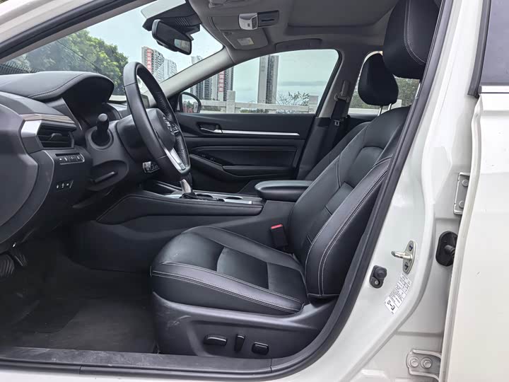 Фото 3 - Nissan Teana