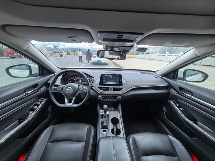 Фото 4 - Nissan Teana