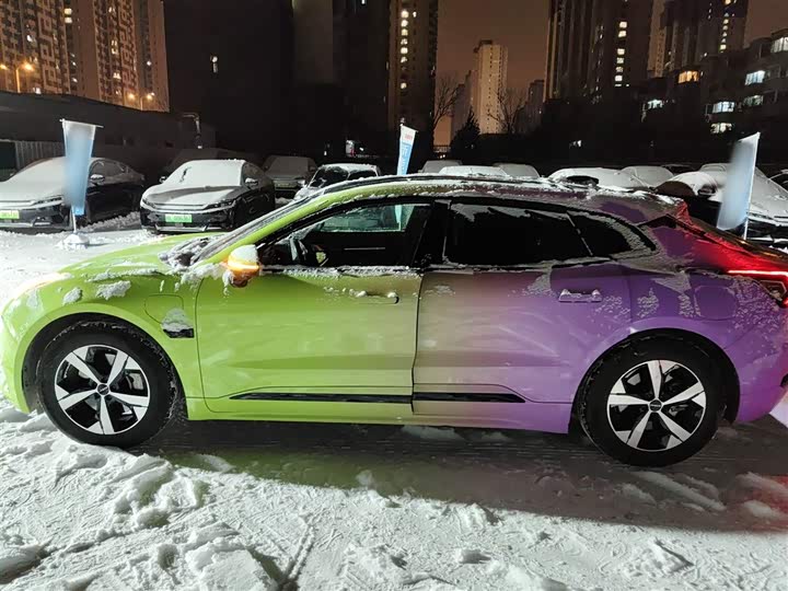 Фото 5 - Zeekr 001