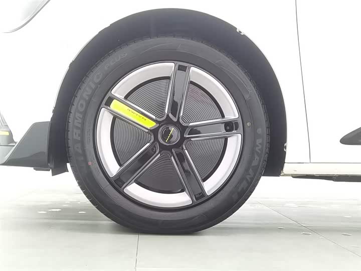 Фото 17 - Dongfeng Nammi 01