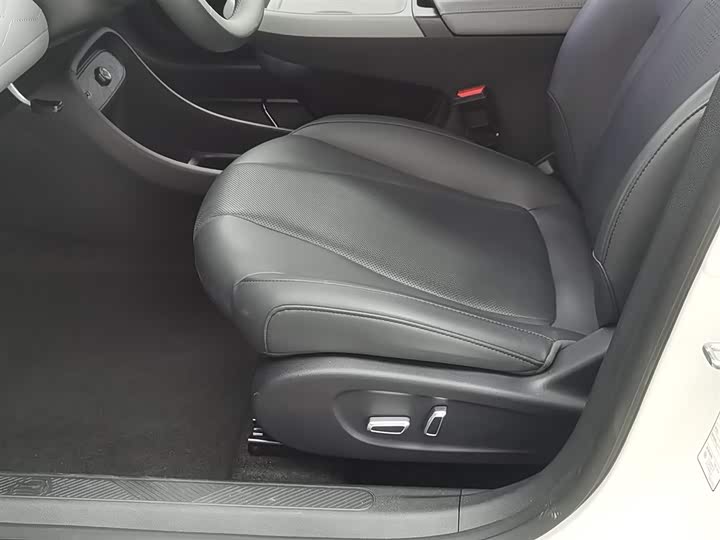 Фото 20 - Dongfeng Nammi 01