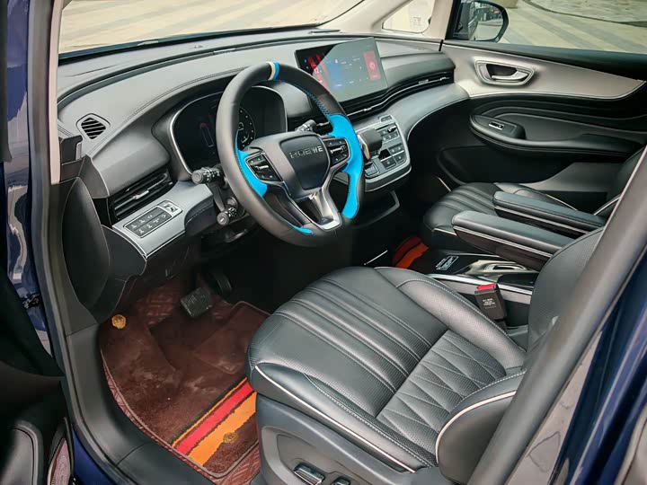 Фото 7 - Roewe iMax 8