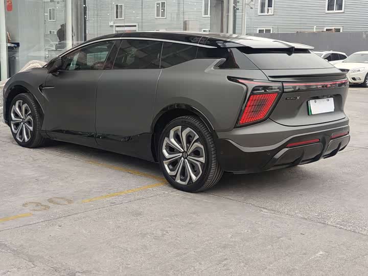 Фото 13 - HiPhi X