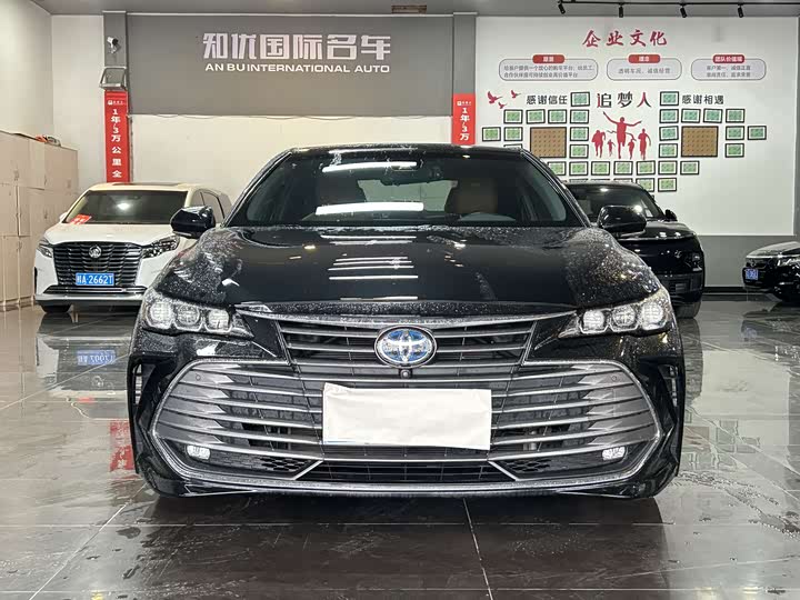 Фото 1 - Toyota Avalon