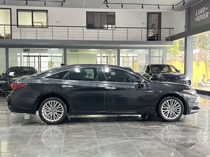 Фото 17 - Toyota Avalon