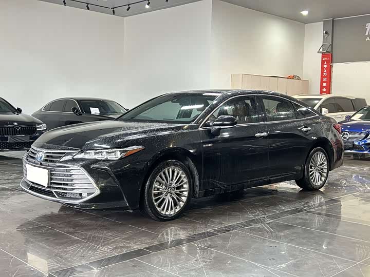 Фото 2 - Toyota Avalon