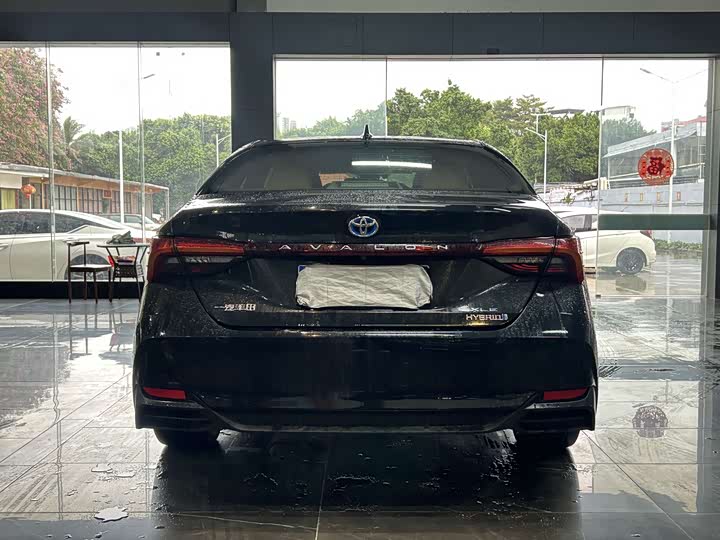 Фото 6 - Toyota Avalon