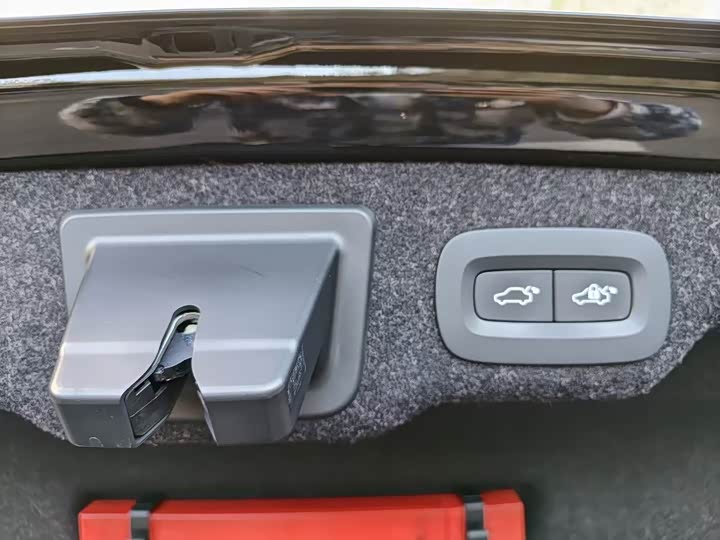 Фото 23 - Volvo S90