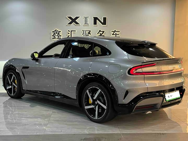 Фото 3 - Xiaomi YU7