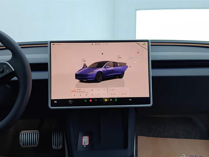 Фото 13 - Tesla Model 3