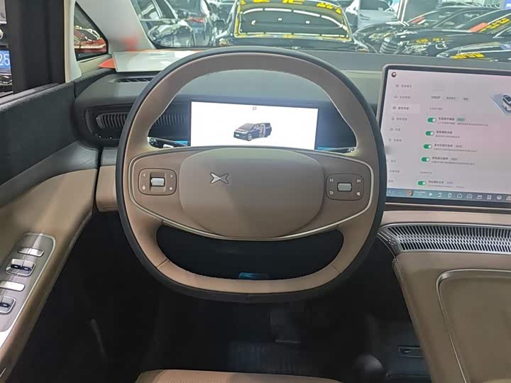 Фото 3 - XPeng X9